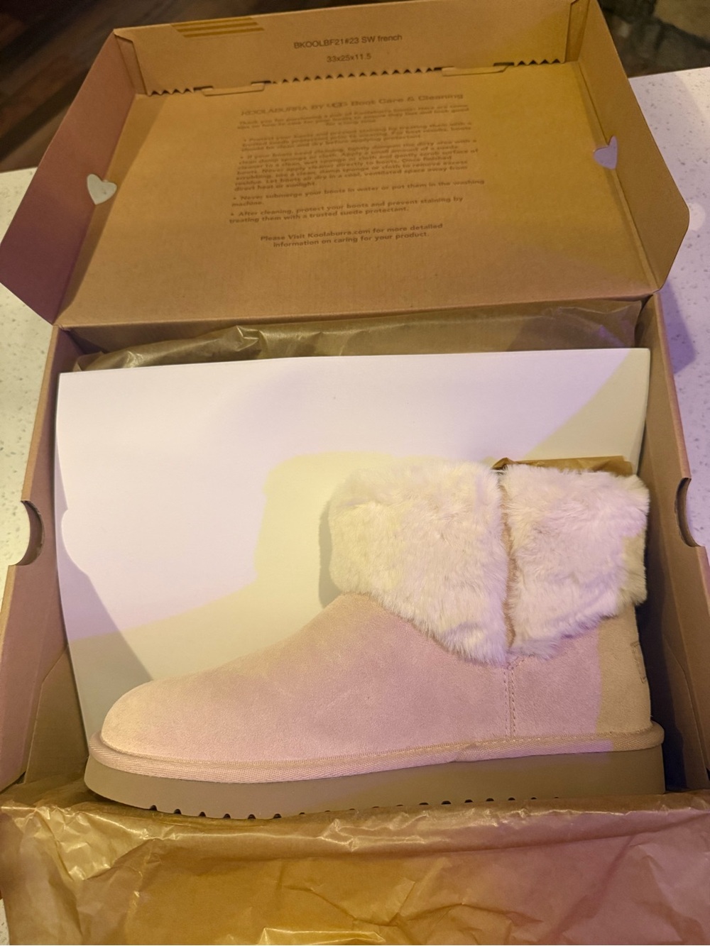NEVER BEEN OUT OF THE BOX Koolaburra Blush Faux-Fur Aubrei Mini booties
